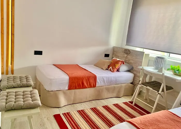 Daire Grey House - Feel The Vibe Vigo